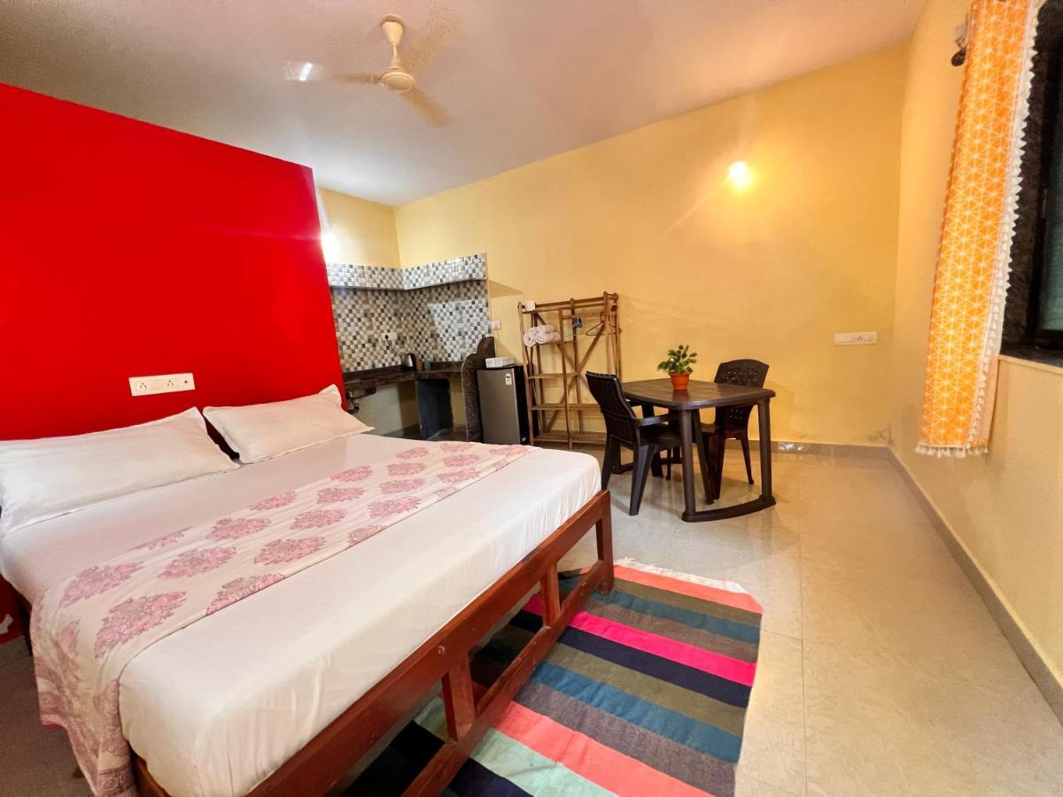 Kyel Villa Guest House Арамбол Екстериор снимка