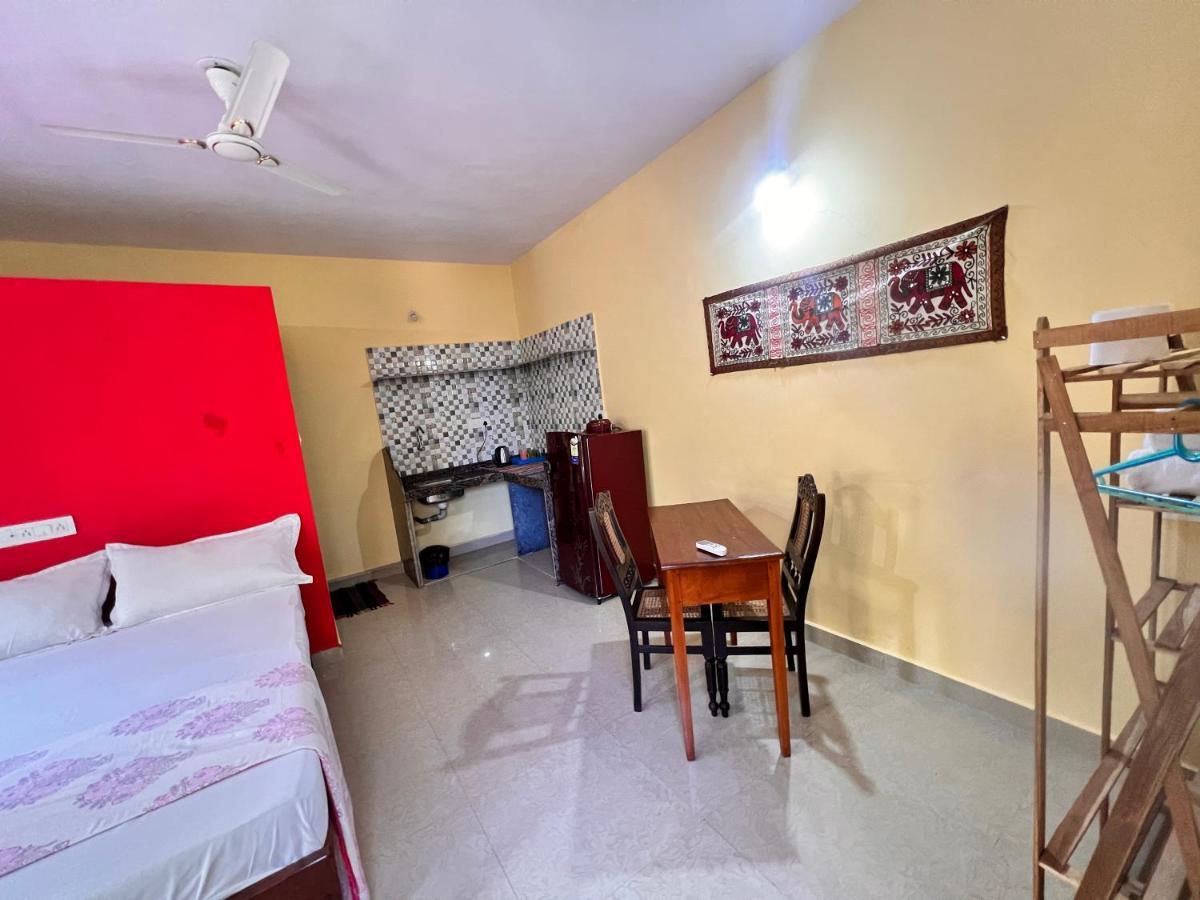 Kyel Villa Guest House Арамбол Екстериор снимка