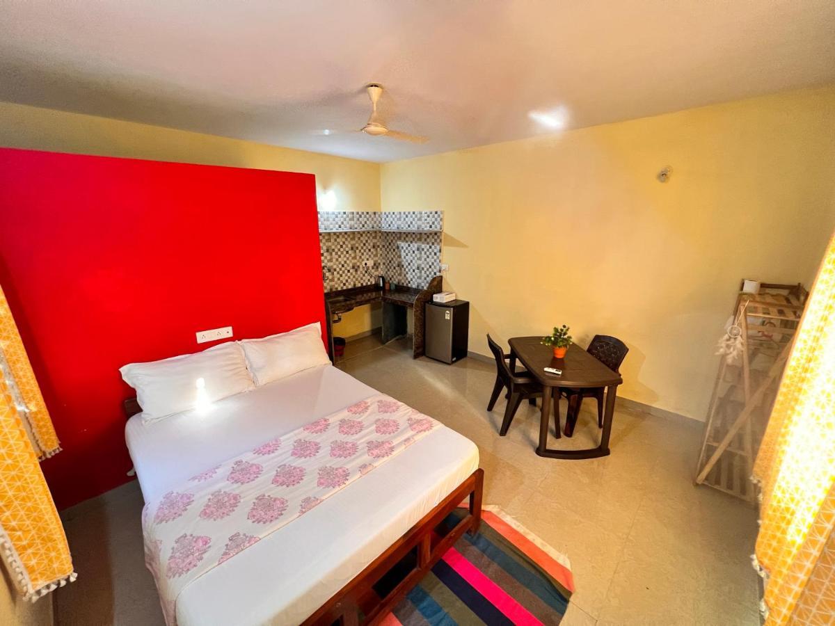 Kyel Villa Guest House Арамбол Екстериор снимка