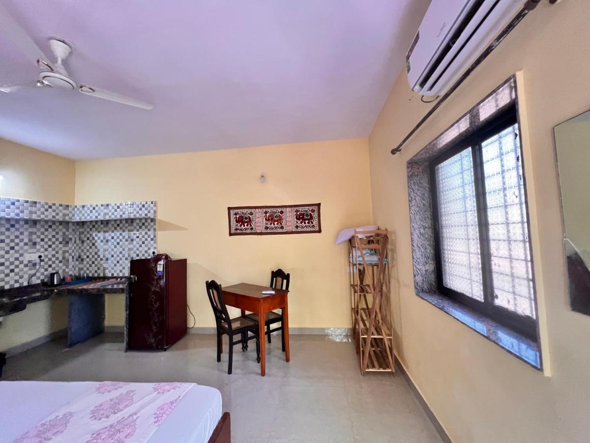 Kyel Villa Guest House Арамбол Екстериор снимка